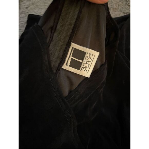 Tadashi wrap front‎ ruched side mini dress with long sleeves size 4 - Picture 8 of 9